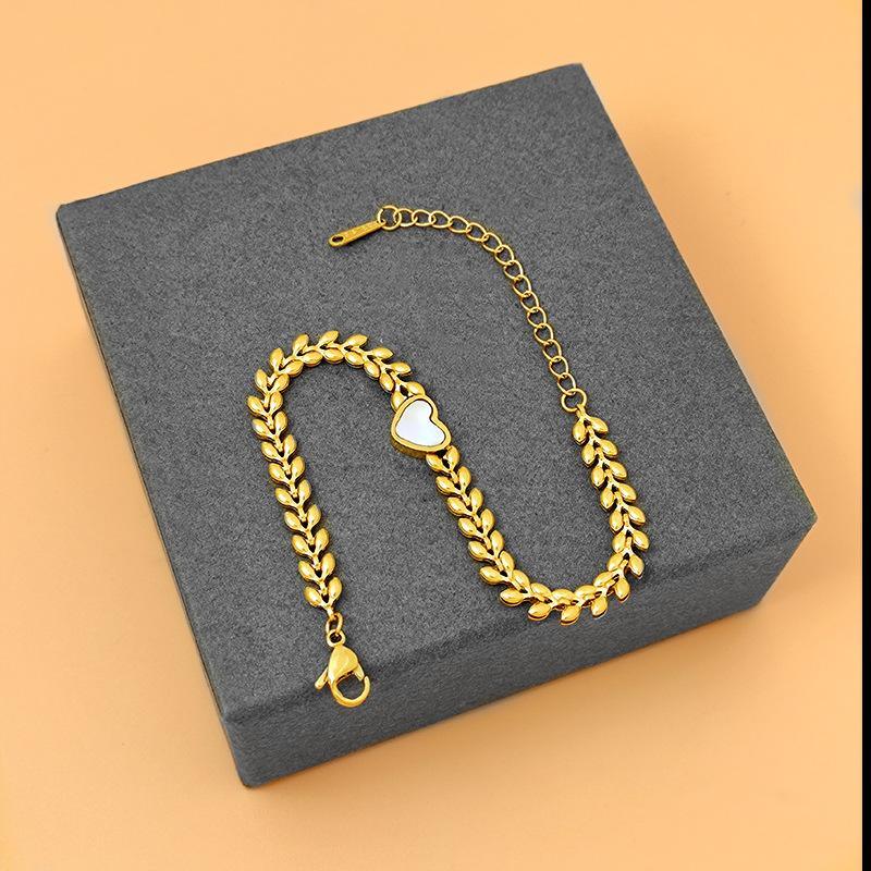 Original niche design exquisite titanium steel plated 18K gold natural love white mother-of-pearl shell bracelet female double-sided wearable